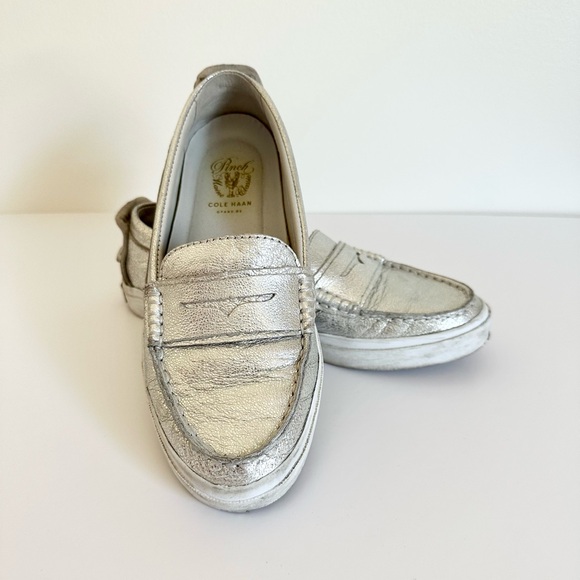 Cole Haan Pinch Weekender Metallic Silver Leather Boat Shoes Loafers - Picture 1 of 10